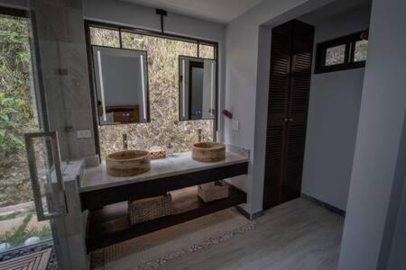 Modern Villa Overlooking Macal River Valley Benque Viejo del Carmen Exterior foto