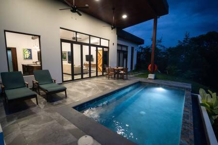 Modern Villa Overlooking Macal River Valley Benque Viejo del Carmen Exterior foto
